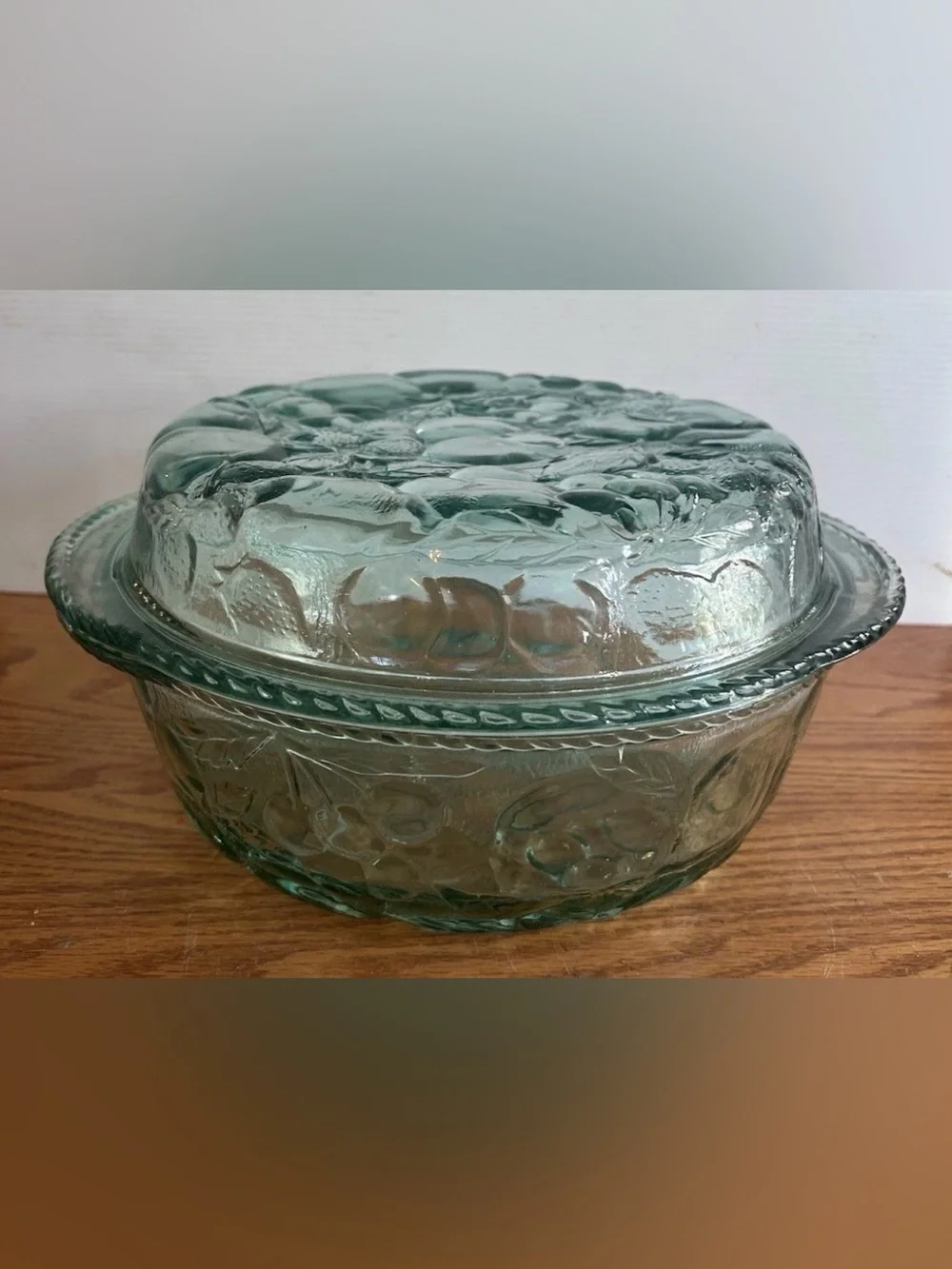 Libbey Large Round Green Glass Casserole Dish + Lid Orchard Fruit Pattern 3qt